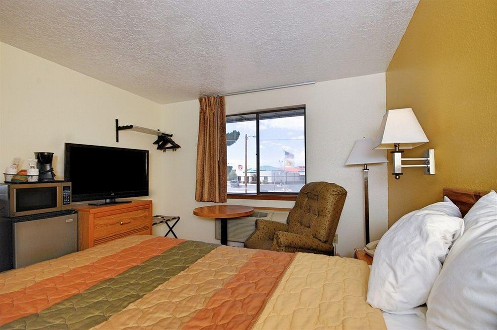Super 8 By Wyndham Alamogordo - White Sands Exterior foto